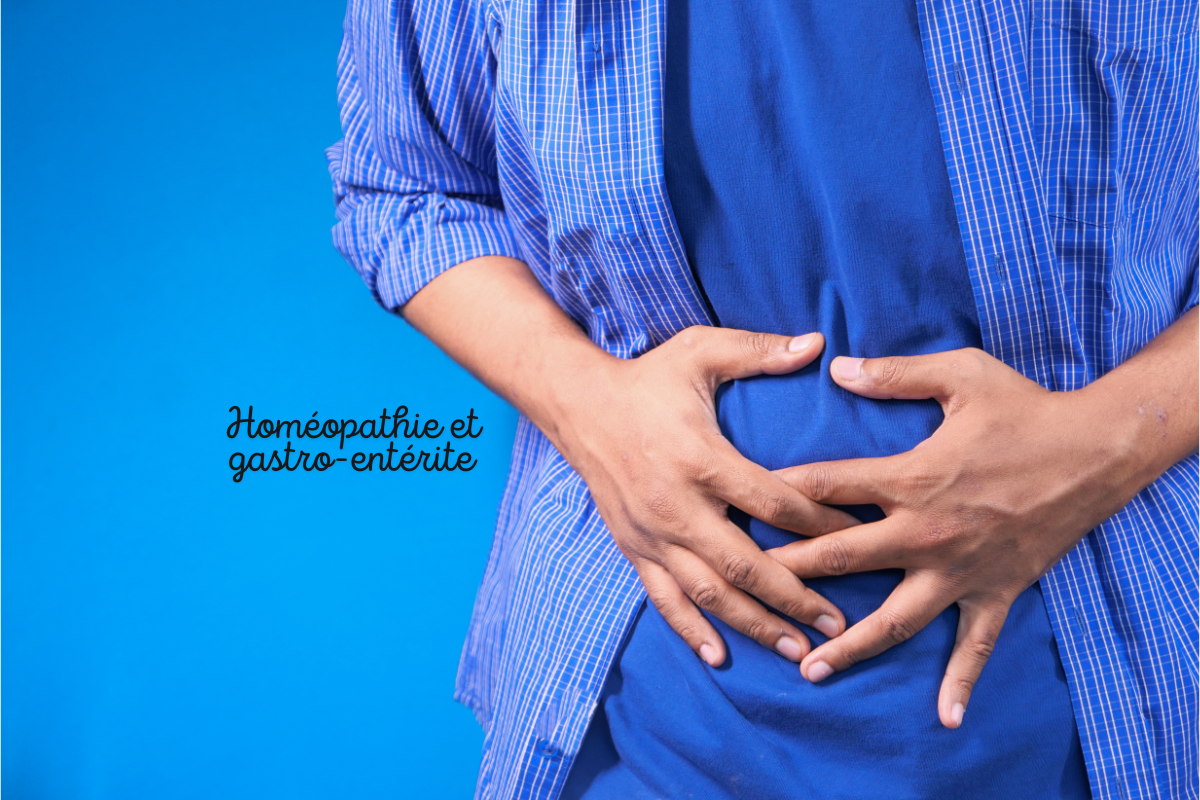 Homme souffrant de douleurs abdominales liées à une gastro-entérite, illustrant un article sur les traitements homéopathiques.