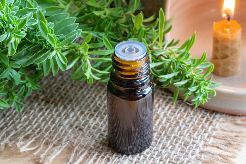 Olio essenziale di santoreggia di montagna, l'afrodisiaco degli dei