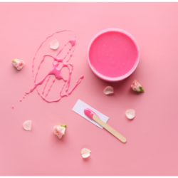 Préparez-vous pour l'été avec l'épilation naturelle. Éliminez les poils indésirables en utilisant des produits naturels et respectueux de l'environnement. Une épilation naturelle pour une peau douce