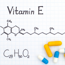 formule chimique et typologique de la vitamine E
